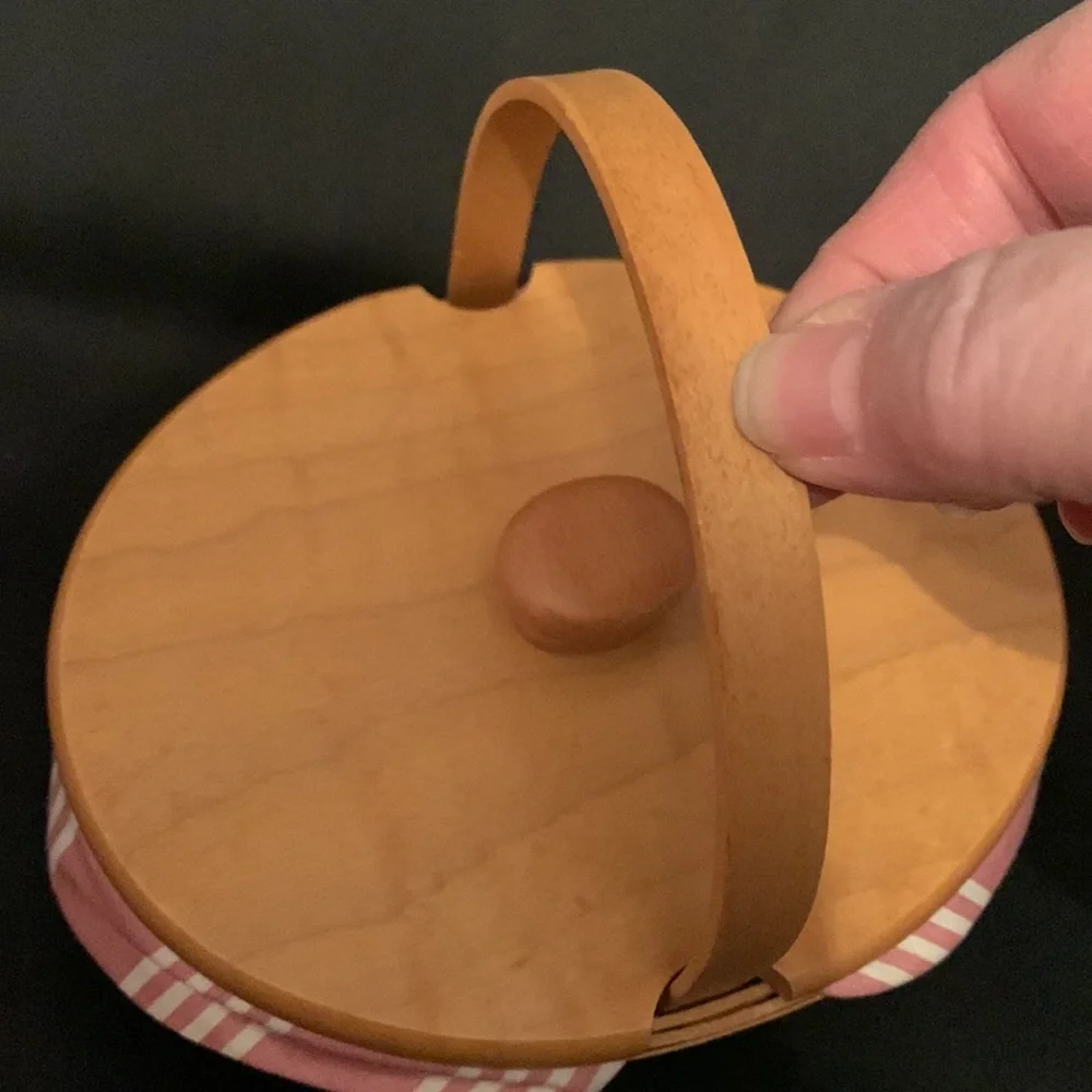 Longaberger 1999 Horizon Of Hope Cancer Basket. 5th In The Series.
